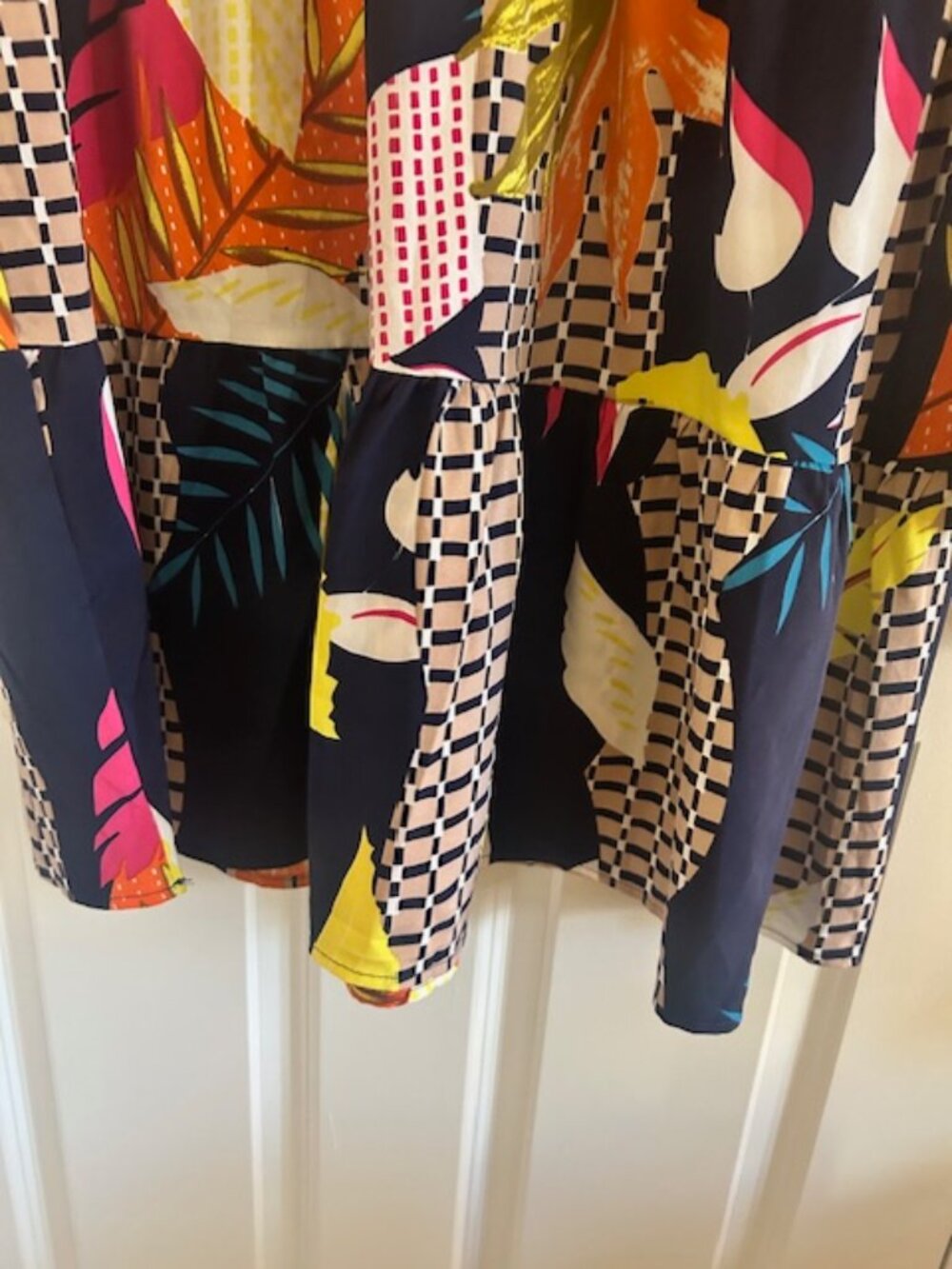 AMORETU BOLD ABSTRACT DRESS XL - Picture 7 of 11